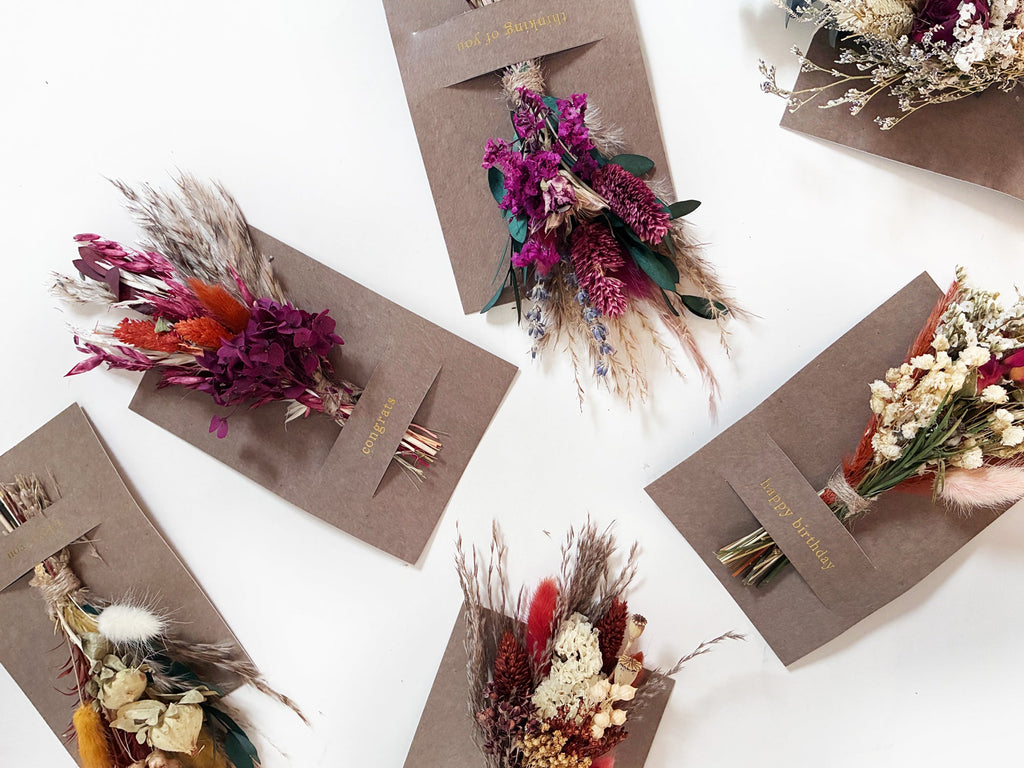 Thinking of You Mini Bouquet Card | Dried Floral Greeting