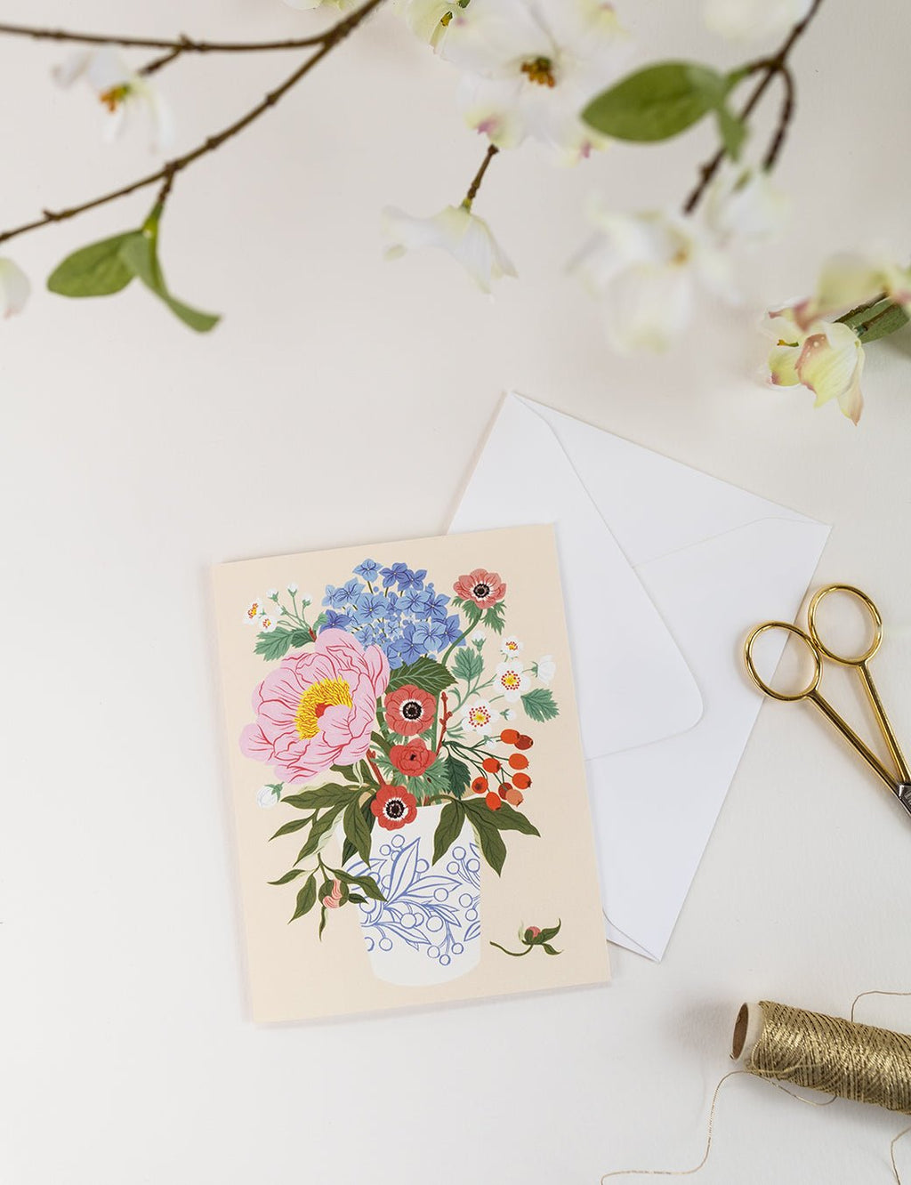 GARDEN VASE | Greeting Card